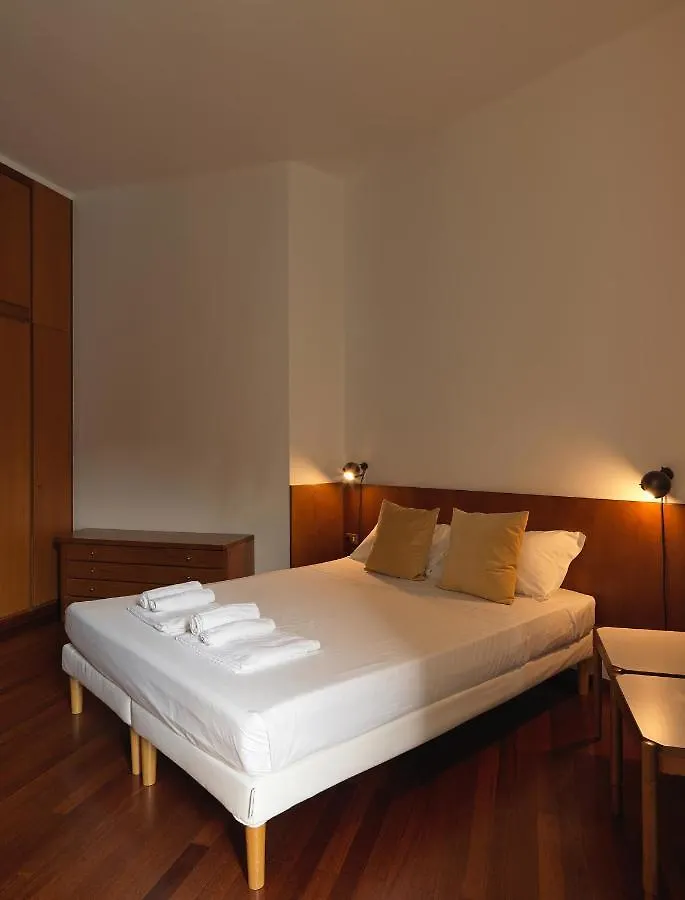 Santo Stefano Apartment Milan 0*,